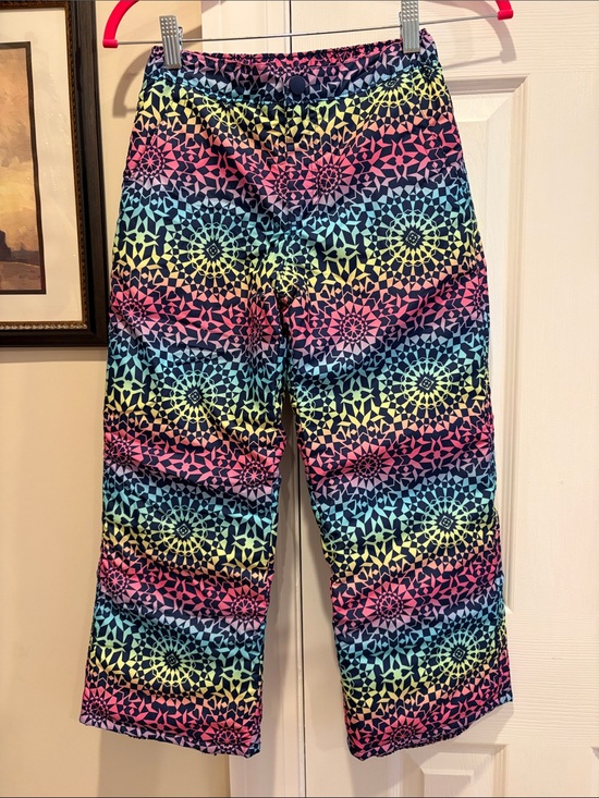 The Children's Place Other - The Children’s Place Girls Colorful Geometric Print Fleece-Lined Snow Pants 🌈❄️